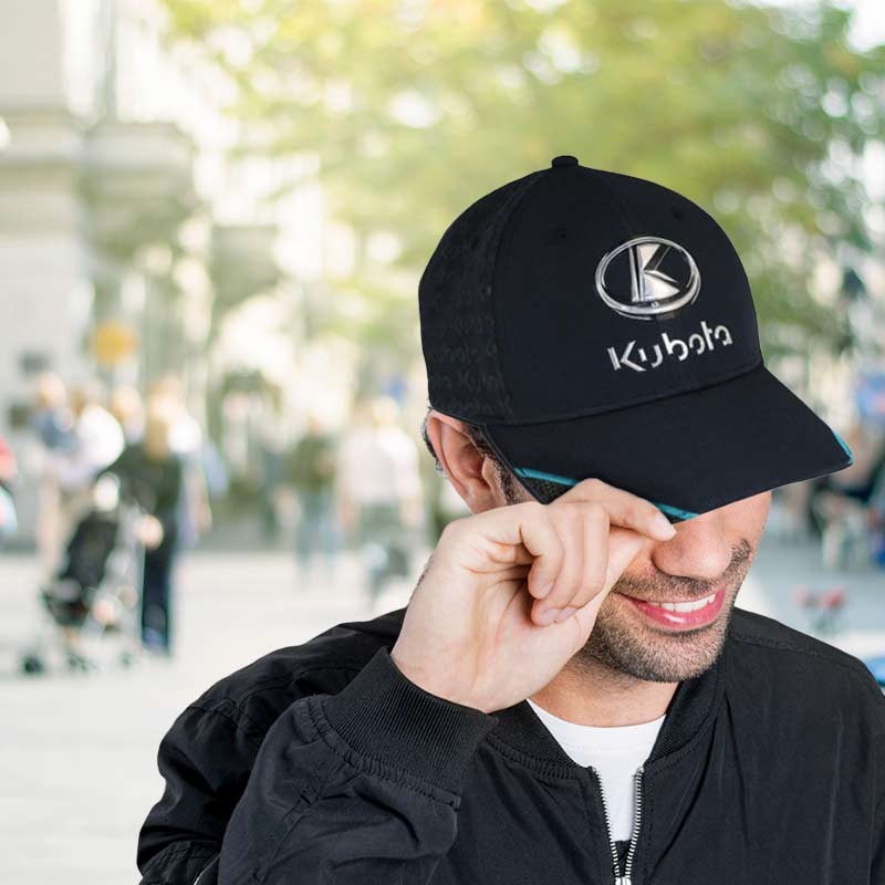 Tienda Oficial Kubota | Gorra Kubota negra y azul Carbon