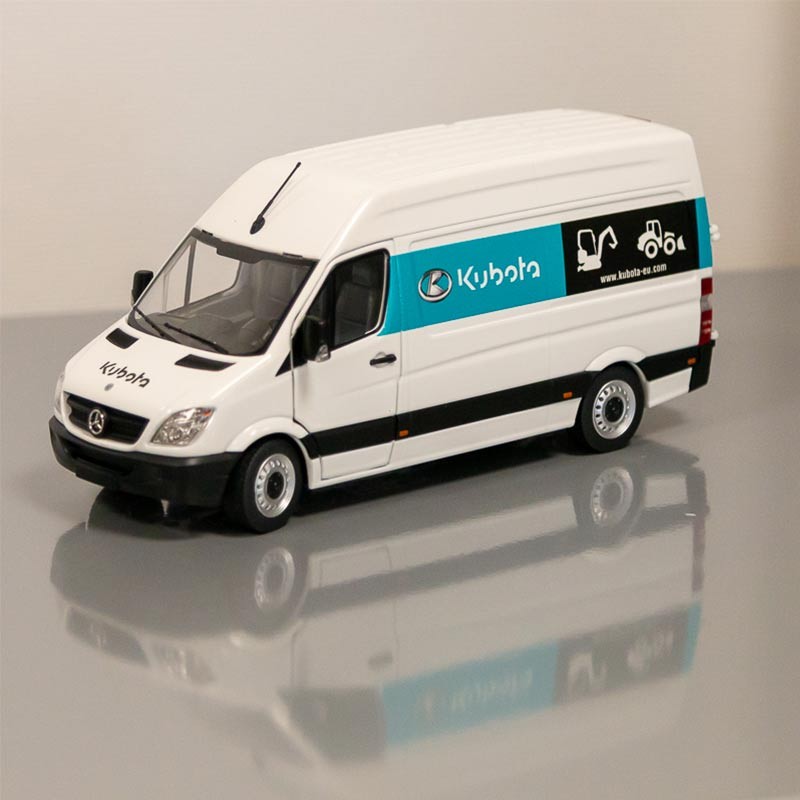 Tienda Oficial Kubota | Maqueta de la furgoneta Kubota Construcción