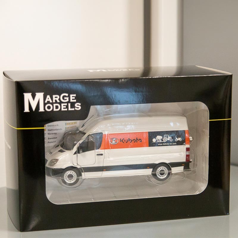 Offizieller Kubota Shop | Modell des Kubota Traktor Transporters