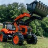 Boutique Officielle Kubota | Mini tractopelle Kubota pour enfant M135GX + pelle + remorque 