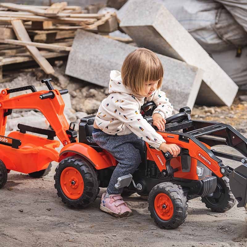 Boutique Officielle Kubota | Mini tractopelle Kubota pour enfant M7171  + excavatrice + remorque